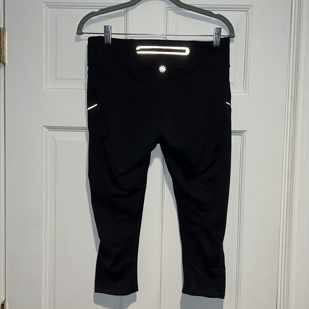 Athleta Stride Reflective Capri/Crop Legging Black Size Medium - Picture 6 of 13